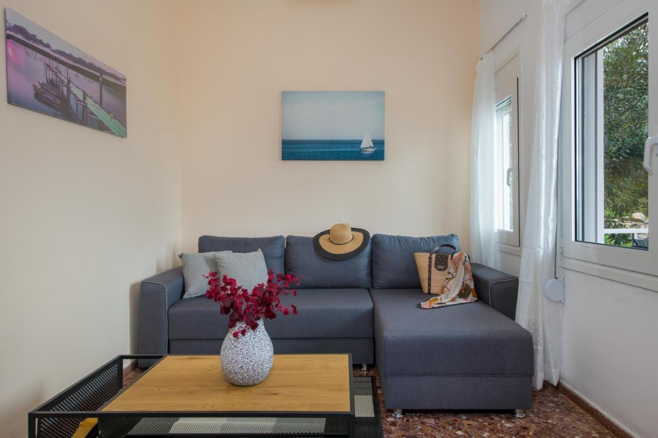 Plaka Houseヴィラ エクステリア 写真