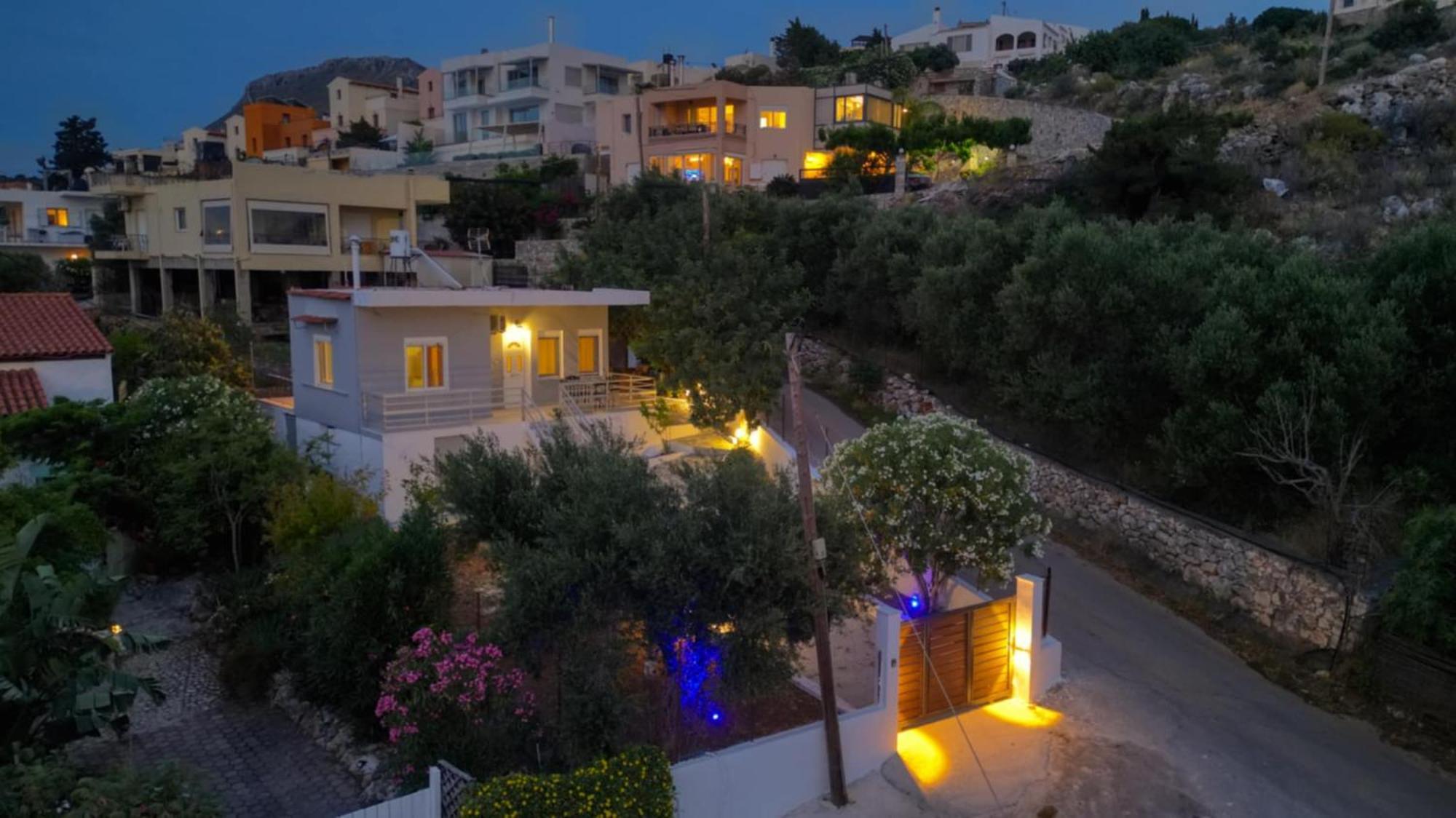 Plaka Houseヴィラ エクステリア 写真